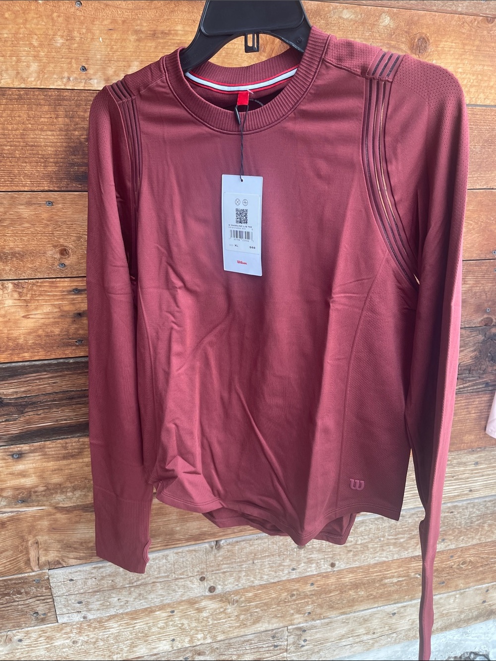 Wilson Women’s Burgundy Performance Long Sleeve Athletic Top Size XL NWT